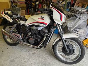 MOTORRAD HONDA VT 500 E PC11 CANTON BERNE -