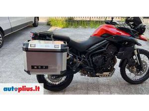 TRIUMPH TIGER 800 CC, TOURING / SPORT TOURING