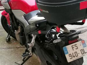 MOTO 500 CB HONDA ROUGE