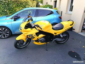 TRIUMPH RS 955 INJECTION