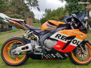 1000 CBR RR REPLICA