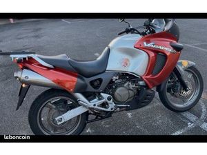 HONDA VARADERO 1000 AUCUN FRAIS À PRÉVOIR CT OK ET VIERGE