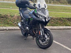 ?️ KAWASAKI VERSYS 1000 – 2024 – ÉTAT IRRÉPROCHABLE – ÉQUIPÉE