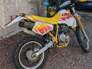 SUZUKI DR350S