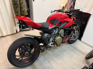 DUCATI STREETFIGHTER V4S FULL 3400 KILOMÈTRES