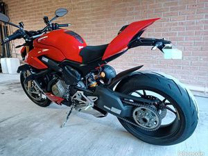 DUCATI STREETFIGHTER V4S