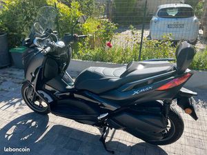 SCOOTER YAMAHA X-MAX 300 IRON MAX