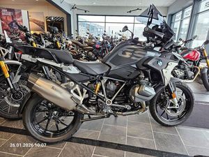 BMW R 1250 GS TRIPLE BLACK SOFORT VERFÜGBAR