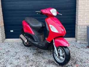 PIAGGIO FLY 80CC BROM — SCOOTERS | PIAGGIO — MARKTPLAATS