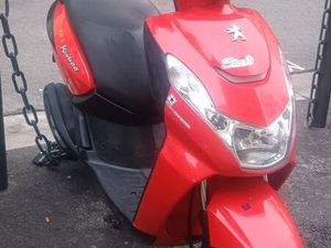 SCOOTER PEUGEOT 50 KISBEE INJECTION 4 TEMPS. 6342KMS. CONTRÔLE TECHNIQUE OK