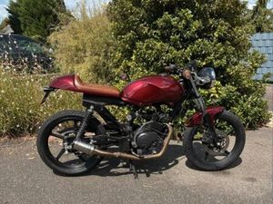 YAMAHA YBR 125 CAFE RACER