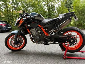 KTM 890 DUKE R 2023