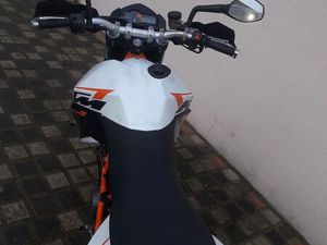 KTM 990 SMR (ÉCHANGE POSSIBLE CONTRE VAN)