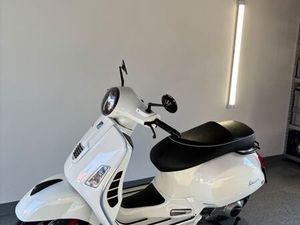 VESPA GTS 300