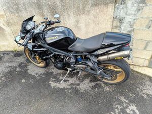 STREET TRIPLE 675 R