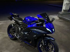 YAMAHA R7 A2