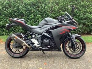 YAMAHA YZF-R3 ZWART 2018 AKRAPOVIC , A2 MOTOR ! — MOTOREN | YAMAHA — MARKTPLAATS