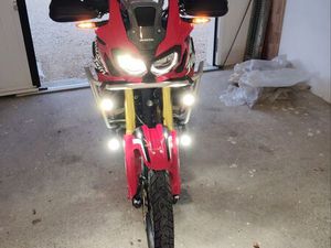 AFRICA TWIN
