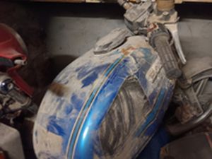 HONDA CX 500 ROSSA E UNA AZZURRA