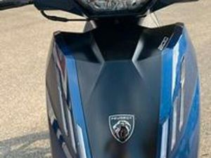 PEUGEOT TWEET 200 ANNO 2023