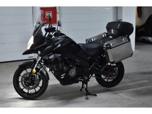 SUZUKI VSTROM 650; 20.300 KM, IZUZETAN !!! PUNO OPREME, 2024 GOD.