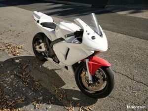 CBR600RR PC37 PISTE