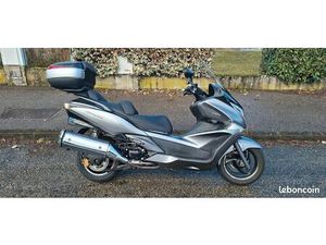 SCOOTER HONDA SWT600