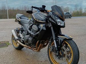 KAWASAKI Z750