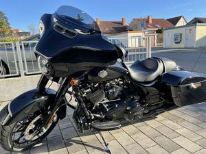 HARLEY-DAVIDSON STREET GLIDE