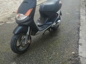 SCOOTER PEUGEOT VIVACITY
