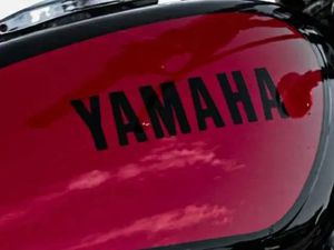 FLOT YAMAHA SR 500
