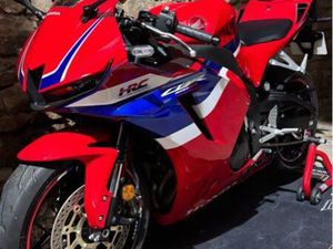 HONDA CBR 600 RR