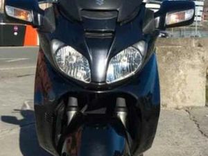 SUZUKI - BURGMAN 650 EXECUTIVE