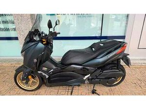 YAMAHA - XMAX