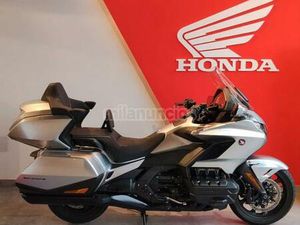 HONDA - GL 1800 GOLDWING