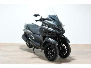 YAMAHA - TRICITY