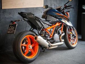 KTM - 1290 SUPER DUKE R