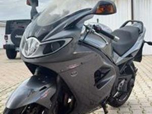 TRIUMPH ST 1050 SPRINT