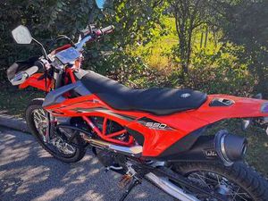 KTM 690 ENDURO R ORANGE