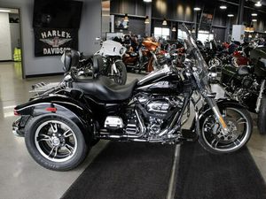 USED 2017 HARLEY-DAVIDSON FREEWHEELER FLRT TRIKE FOR SALE IN COLUMBUS, OH