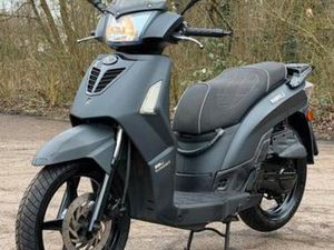 KYMCO PEOPLE S 2016 MAT ZWART BROM IN ZEER GOEDE STAAT — SCOOTERS | KYMCO — MARKTPLAATS