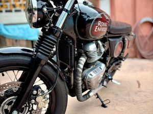 ROYAL ENFIELD INTERCEPTOR 650 PERSONNALISÉE