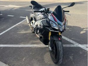 APRILIA TUONO V4 RR