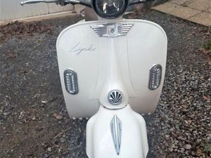 LYCKE RETRO ELECTRIQUE 50 - DOUBLE BATTERIES - 1ERE MAIN