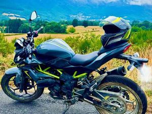 MOTO Z125 KAWASAKI 15 058 KM POT ARROW CARBONNE ET POT D'ORIGINE ENCORE EMBALLE DISPONIBLE