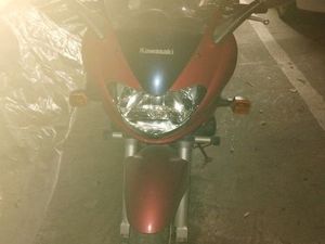 MOTO KAWAZAKI 750 ZR TS