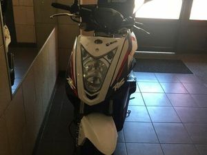 KYMCO AGILITY RS 2TEMPS 50CC POUR BRICOLEUR CARBURATEUR ENCRASSÉ GIGLEUR BOUCHÉ
