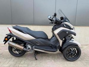 YAMAHA TRICITY 300 ABS - WEINIG KM - BTW VERREKENBAAR — MOTOREN | YAMAHA — MARKTPLAATS