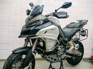 ② DUCATI MULTISTRADA 1200 ENDURO