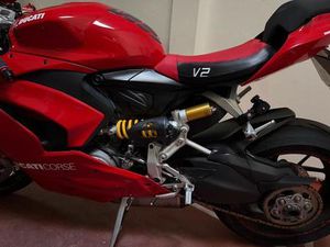 DUCATI - PANIGALE V2